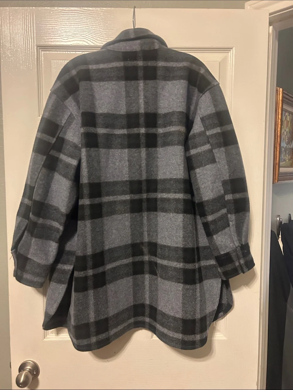 H&M Black and Gray Plaid Shirt Jacket. Medium